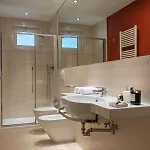 M House Art 4*