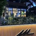 M House Art 4*