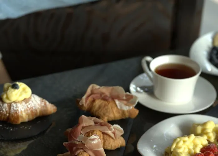 M House Art Hotell 4*