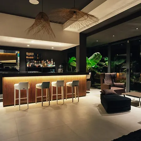 מלון M House 4*