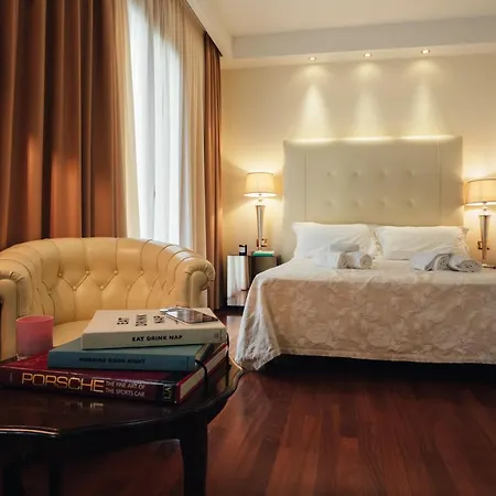 Hotell M House Art 4*